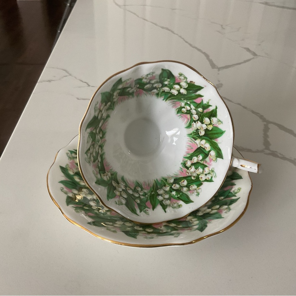Princess Anne Bone China Lily of the Valley Teacup and Saucer Set - Picture 6 of 7